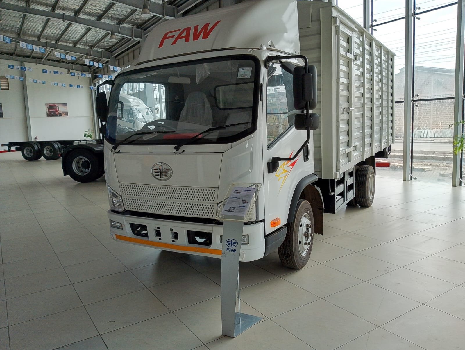 tiger vh ca1083 4x2 130hp truck tiger vh ca1083 4x2 130hp truck